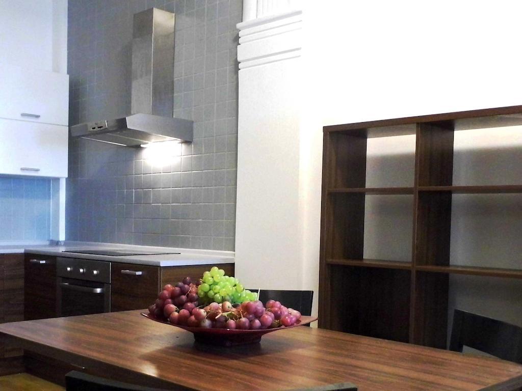 Lion Apartments Medena, Big Size, High Ceilings บราติสลาวา ห้อง รูปภาพ